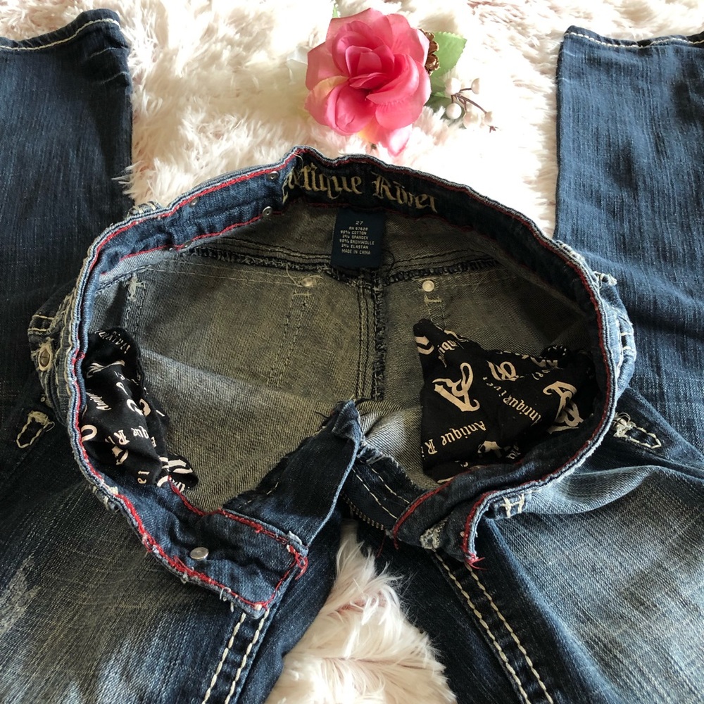 Antique Rivet Jeans 👖 - Picture 5 of 8